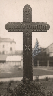[Cieplice] : krzyż cmentarny Marii Bartsch