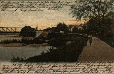 Brzeg : Park Nadodrzański - promenada nad brzegiem Odry